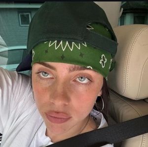 Meet your Posher, Trinity